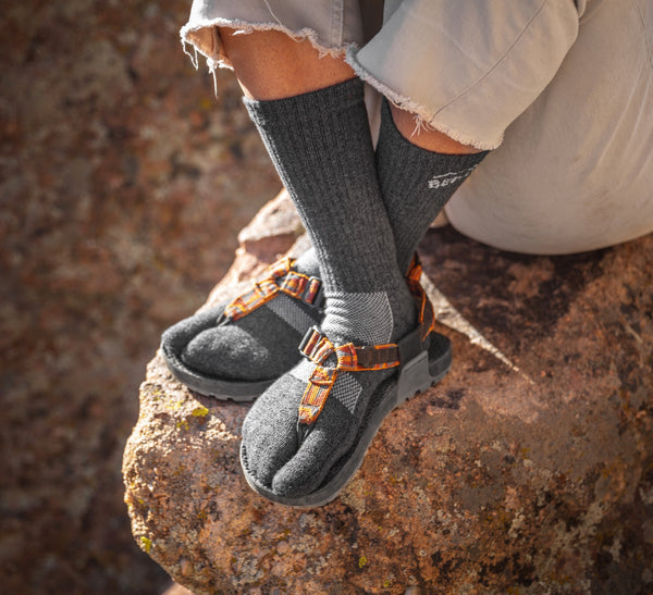 Bedrock Crew Performance Split-Toe Socks (Granite)