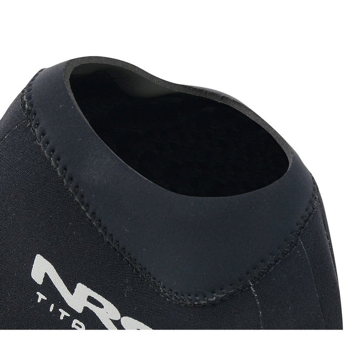 NRS Boundary Socks