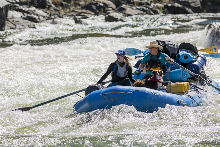 AIRE  143R  Self-Bailing Raft