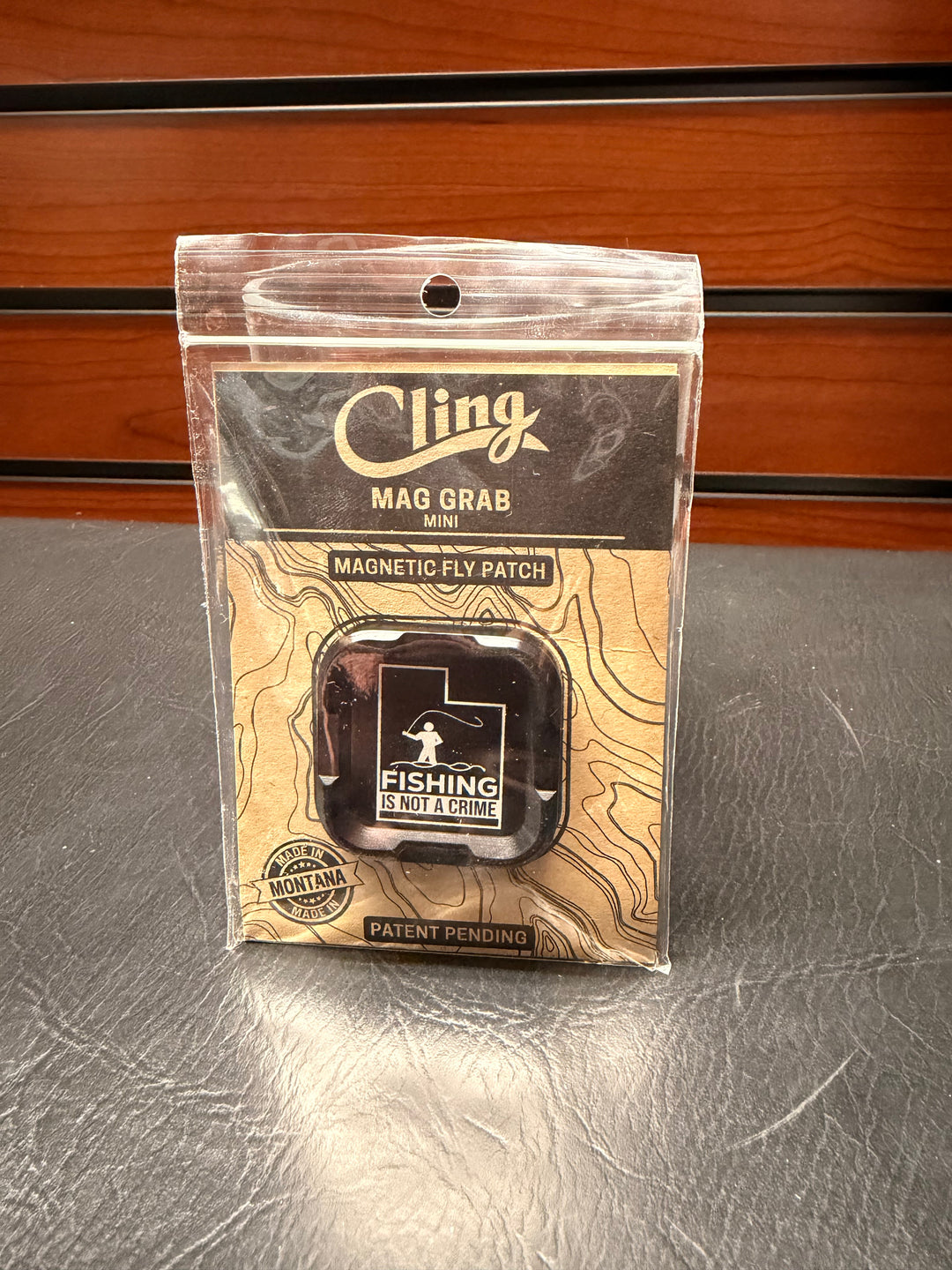 USAC Magnetic Fly Holder
